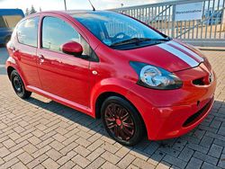 Rot Gebraucht 2007 Toyota Aygo Cool Kleinwagen | 1.850 € (Guter Preis)