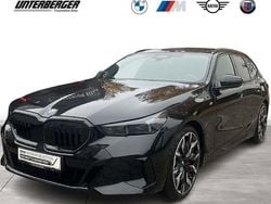 Schwarz Gebraucht 2024 BMW 540 Comfort Edition Kombi | 69.990 €