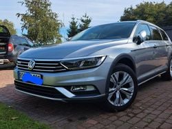 Silber Gebraucht 2018 VW Passat Alltrack Kombi | 23.590 € (Fairer Preis)