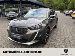 Platiniumgrau Gebraucht 2023 Peugeot 2008 Allure SUV | 23.450 € (Teuer)