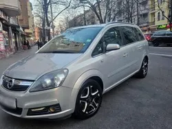 Silber Gebraucht 2006 Opel Zafira Van / Kleinbus | 3.300 € (Fairer Preis)