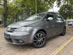 Grau Gebraucht 2006 VW Golf Plus Cross Van / Kleinbus | 2.390 € (Guter Preis)