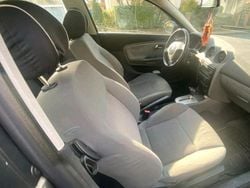 Grau Gebraucht 2003 Seat Ibiza Kleinwagen | 1.400 € (Guter Preis)