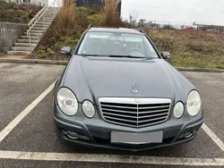 Grau Gebraucht 2007 Mercedes E280 Avantgarde Kombi | 9.999 €