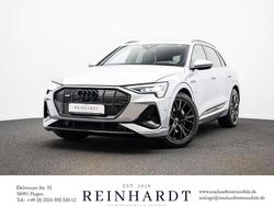 Florettsilber metallic Gebraucht 2022 Audi e-tron S-Line SUV | 43.915 € (Fairer Preis)