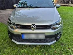 Beige Gebraucht 2011 VW Polo Cross Kleinwagen | 6.400 € (Fairer Preis)