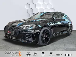 Mythosschwarz (metallic) Gebraucht 2024 Audi RS4 Ambiente Kombi | 85.980 €