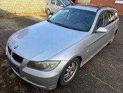 Silber Gebraucht 2007 BMW 325 Advantage Kombi | 2.500 € (Superpreis)