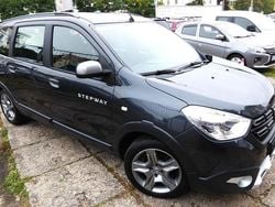 Grau "comete" Gebraucht 2019 Dacia Lodgy Stepway Van / Kleinbus | 11.499 € (Fairer Preis)