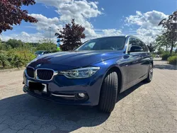 Blau Gebraucht 2015 BMW 320 Sport Line Kombi | 13.990 € (Fairer Preis)
