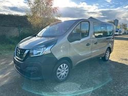 Braun Gebraucht 2017 Nissan NV300 Premium Edition Van | 11.999 € (Teuer)