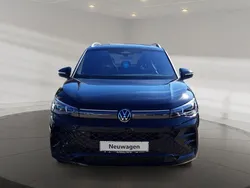 Schwarz Gebraucht 2024 VW Tiguan R-line SUV | 59.800 €