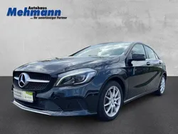 Kosmosschwarzmet. Gebraucht 2017 Mercedes A200 Urban Limousine | 18.600 € (Fairer Preis)