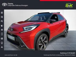 Chili red / night sk (rot) Gebraucht 2022 Toyota Aygo X-plore Kleinwagen | 16.980 € (Fairer Preis)