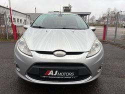 Silber Gebraucht 2009 Ford Fiesta Individual Limousine | 1.790 € (Superpreis)