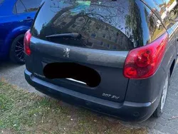 Grau Gebraucht 2010 Peugeot 207 Limousine | 1.650 € (Guter Preis)