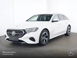 Weiß Gebraucht 2023 Mercedes E220 Advanced Plus Limousine | 43.990 €