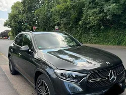 Grau Gebraucht 2022 Mercedes GLC200 SUV | 44.500 € (Fairer Preis)