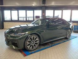 Grün Gebraucht 2024 BMW 420 M Sport Coupé | 39.500 € (Superpreis)