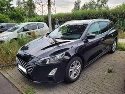 Schwarz Gebraucht 2020 Ford Focus Cool & Connect Kombi | 17.500 € (Fairer Preis)