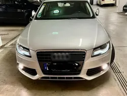 Grau Gebraucht 2010 Audi A4 Kombi | 6.250 €
