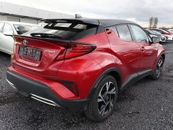 Emotional rot metallic / schwarz emotional rot metallic / schwarz Gebraucht 2022 Toyota C-HR Premium SUV | 22.038 € (Fairer Preis)