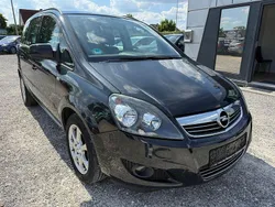 Schwarz Gebraucht 2012 Opel Zafira Family Van / Kleinbus | 2.499 € (Guter Preis)