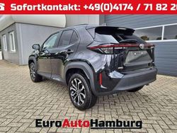 Mysticschwarz metallic Neu 2025 Toyota Yaris Hybrid Kleinwagen | 27.590 € (Guter Preis)