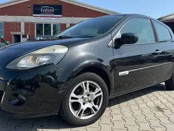 Schwarz Gebraucht 2009 Renault Clio III | 999 € (Guter Preis)