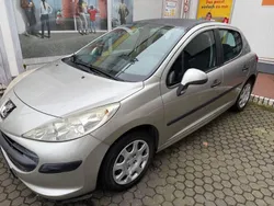 Grau Gebraucht 2007 Peugeot 207 Filou Limousine | 1.500 € (Superpreis)