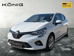 Quarzweiß Gebraucht 2022 Renault Clio V Business Kleinwagen | 12.989 € (Fairer Preis)