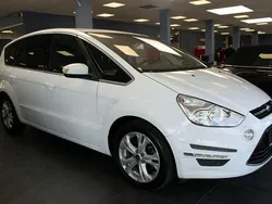 Weiß Gebraucht 2014 Ford S-MAX Titanium Van / Kleinbus | 9.980 € (Fairer Preis)
