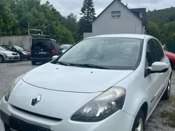 Gletscherweiss Gebraucht 2012 Renault Clio IV Kleinwagen | 2.980 € (Superpreis)