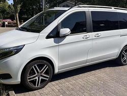 Weiß Gebraucht 2019 Mercedes V220 Edition Van / Kleinbus | 39.500 € (Fairer Preis)