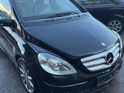 Kosmosschwarz metalliclack Gebraucht 2005 Mercedes B200 Van / Kleinbus | 4.650 € (Teuer)