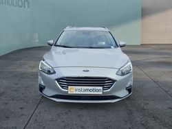 Silber Gebraucht 2021 Ford Focus Kombi | 19.350 € (Fairer Preis)