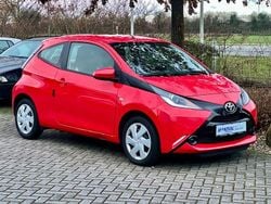 Rot Gebraucht 2018 Toyota Aygo X-play Kleinwagen | 5.895 € (Guter Preis)