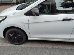 Weiß Gebraucht 2016 Opel Karl Selection Kleinwagen | 3.650 € (Guter Preis)