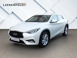 Weiß Gebraucht 2017 Infiniti Q30 Kleinwagen | 14.990 € (Etwas zu teuer)