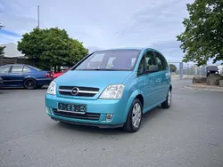 Grün Gebraucht 2005 Opel Meriva Cosmo Van / Kleinbus | 2.500 € (Fairer Preis)