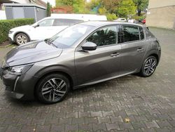 Platiniumgrau/typ metallic Gebraucht 2020 Peugeot 208 Allure Kleinwagen | 13.990 € (Fairer Preis)