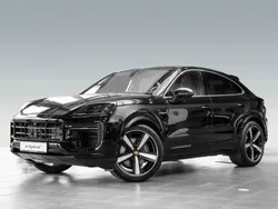 Chromitschwarzmetallic Gebraucht 2025 Porsche Cayenne SUV | 137.880 € (Teuer)