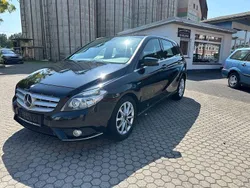 Schwarz Gebraucht 2011 Mercedes B180 Van / Kleinbus | 5.590 € (Fairer Preis)