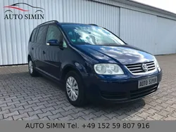 Blau Gebraucht 2004 VW Touran Trendline Van / Kleinbus | 1.699 € (Fairer Preis)