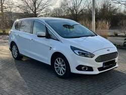 Weiß Gebraucht 2019 Ford S-MAX S Van / Kleinbus | 25.000 € (Fairer Preis)