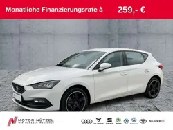 Weiß Gebraucht 2020 Seat Leon Style Limousine | 19.460 € (Fairer Preis)