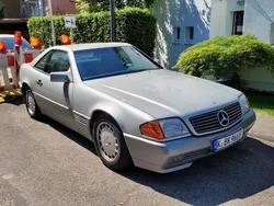 Silber Gebraucht 1990 Mercedes SL300 Cabrio | 14.800 €