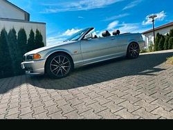Grau Gebraucht 2003 BMW 318 Cabriolet Cabrio | 5.800 € (Fairer Preis)