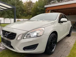 Weiß Gebraucht 2011 Volvo S60 Limousine | 8.399 € (Etwas zu teuer)