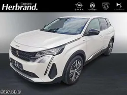 Weiss Gebraucht 2022 Peugeot 3008 Allure SUV | 25.889 € (Fairer Preis)